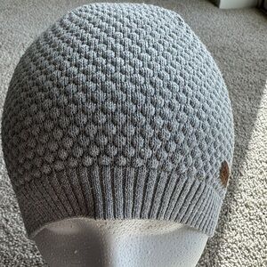 H&M Light Gray Textured Beanie